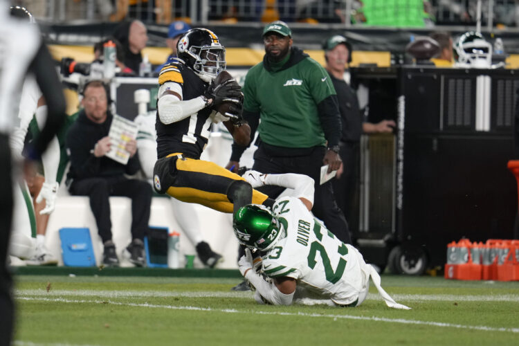 Steelers’ defense grounds Rodgers and Co. in win
